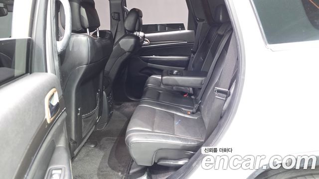Jeep Cherokee 2017 — photo 12