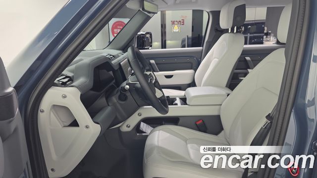 Land Rover Defender 2025 — photo 3
