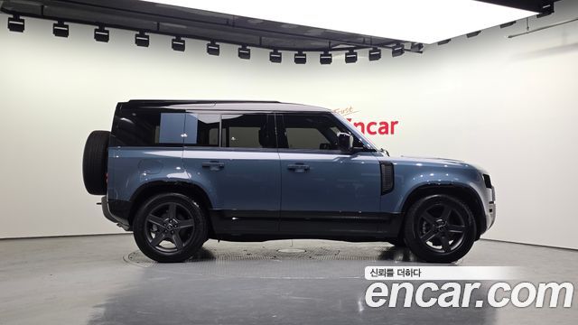 Land Rover Defender 2025 — photo 5