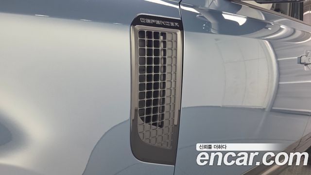 Land Rover Defender 2025 — photo 20
