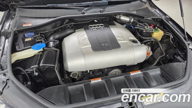 Audi Q7 2010 — photo 6