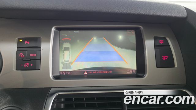 Audi Q7 2010 — photo 15
