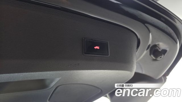 Audi Q7 2010 — photo 20