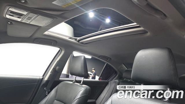 Honda Accord 2017 — photo 19