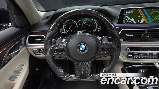BMW 7-Series 2016 — photo 13
