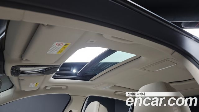 BMW 7-Series 2016 — photo 16