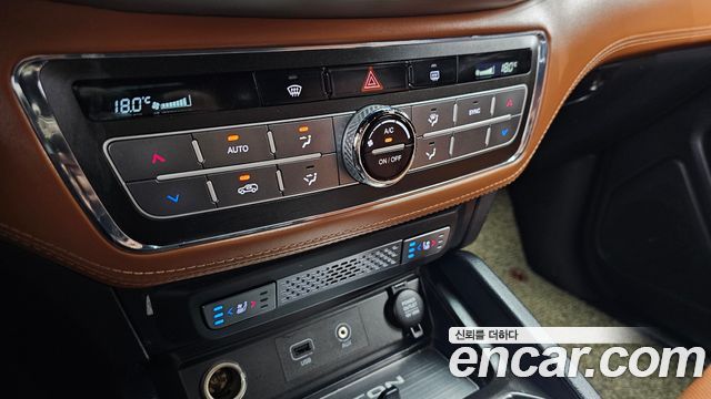 KG Mobility Rexton 2019 — photo 20