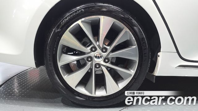 Kia K5 2017 — photo 5
