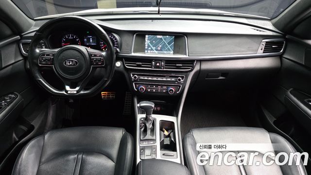 Kia K5 2017 — photo 10