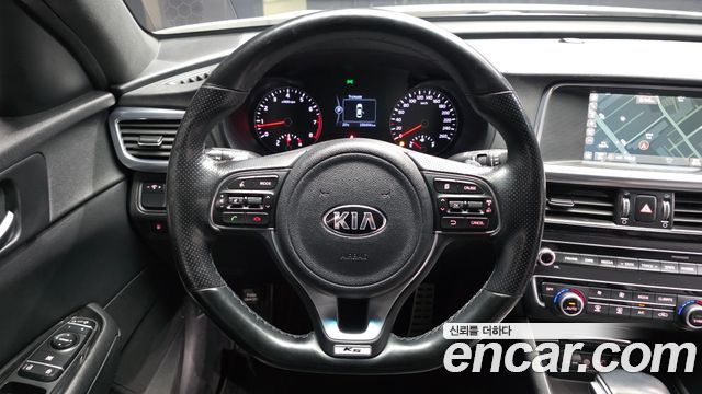 Kia K5 2017 — photo 19