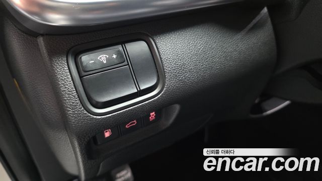 Kia K5 2017 — photo 20