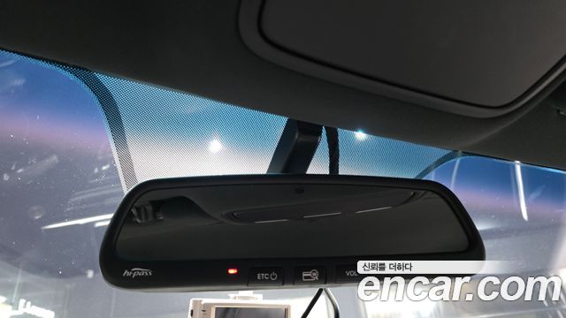 Kia K5 2017 — photo 25