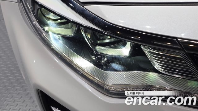 Kia K5 2017 — photo 8