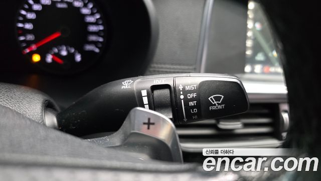Kia K5 2017 — photo 28