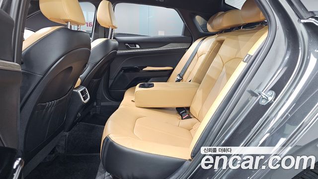 Kia K5 2022 — photo 18