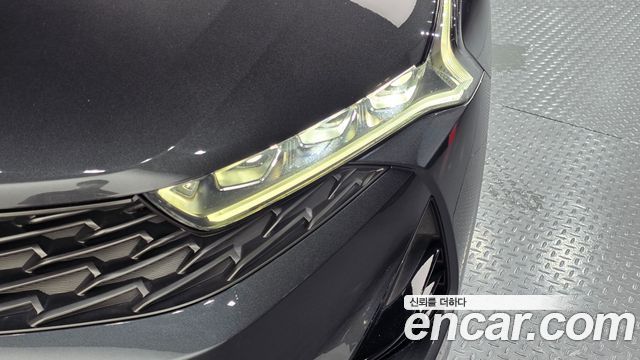 Kia K5 2022 — photo 8