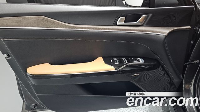 Kia K5 2022 — photo 14