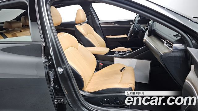 Kia K5 2022 — photo 16