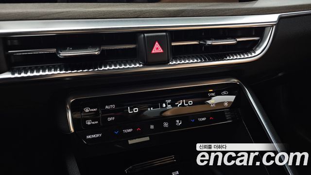 Kia K5 2022 — photo 29