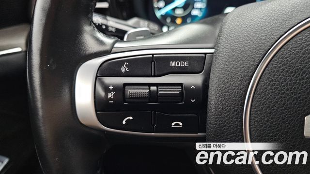 Kia K5 2022 — photo 31