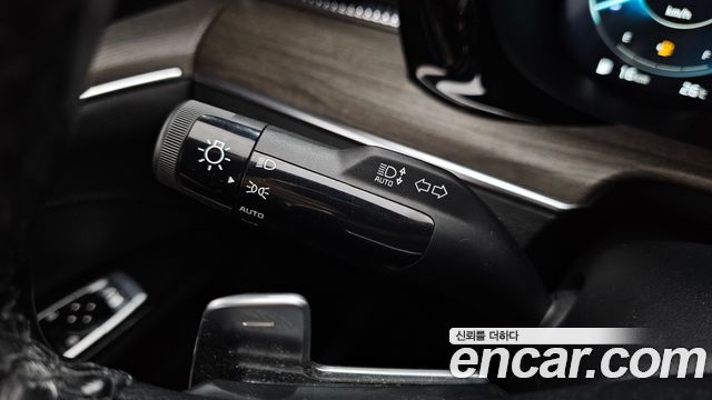 Kia K5 2022 — photo 33