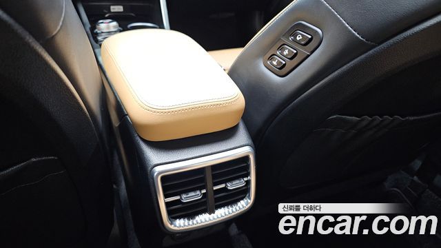Kia K5 2022 — photo 36