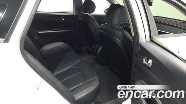 Kia K5 2020 — photo 12