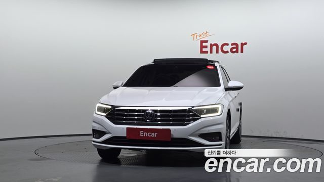 Volkswagen Jetta 2021 — photo 3