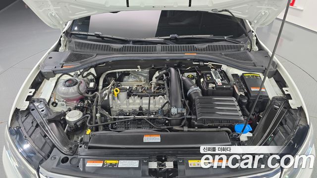 Volkswagen Jetta 2021 — photo 6
