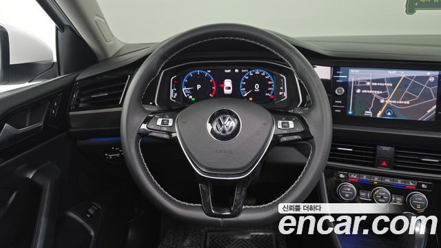 Volkswagen Jetta 2021 — photo 21