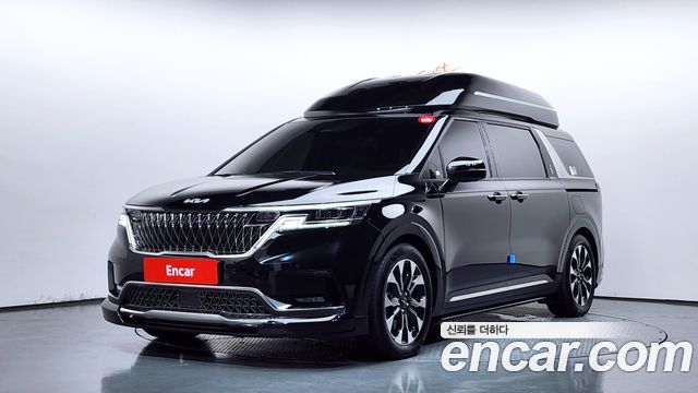 Kia Canival 2023 — photo 1