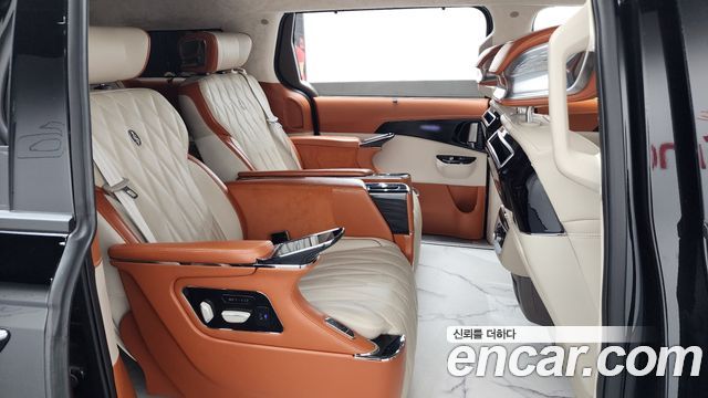 Kia Canival 2023 — photo 17