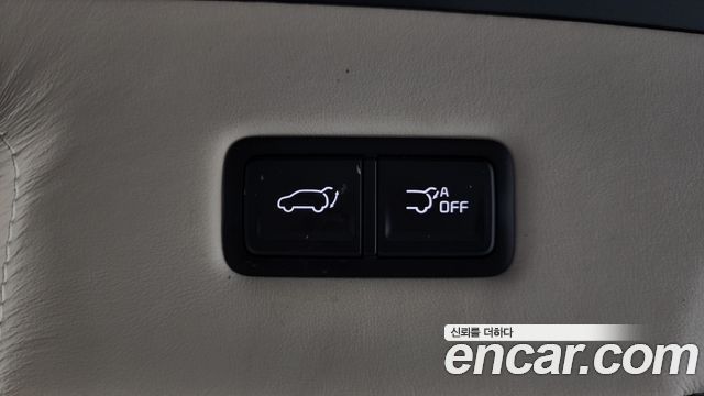 Kia Canival 2023 — photo 23