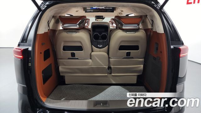 Kia Canival 2023 — photo 25