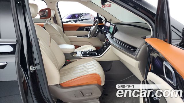 Kia Canival 2023 — photo 16