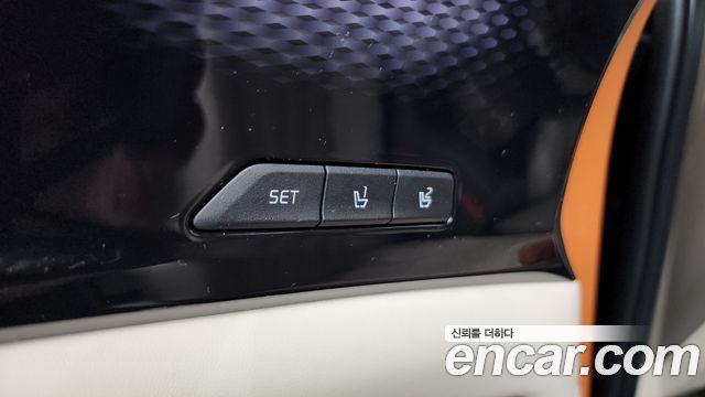 Kia Canival 2023 — photo 36