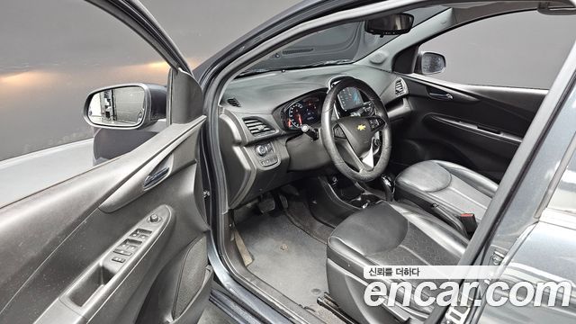 Chevrolet Korea Spark 2018 — photo 12