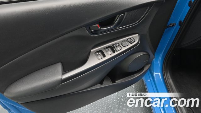 Hyundai Kona 2021 — photo 14
