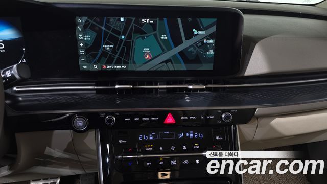 Kia Canival 2021 — photo 19