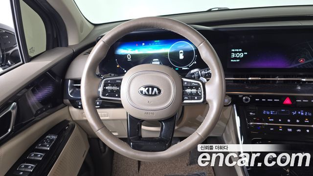 Kia Canival 2021 — photo 20