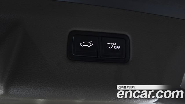 Kia Canival 2021 — photo 23