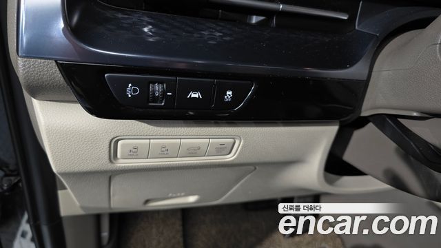 Kia Canival 2021 — photo 26