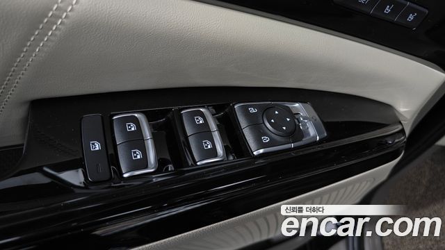 Kia Canival 2021 — photo 27