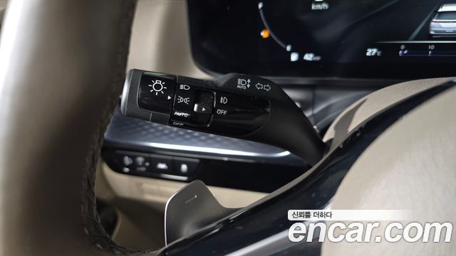 Kia Canival 2021 — photo 29