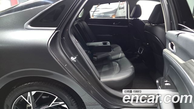 Kia K5 2024 — photo 17