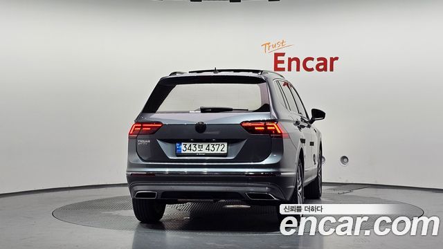 Volkswagen Tiguan 2020 — photo 4