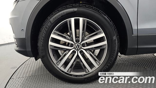 Volkswagen Tiguan 2020 — photo 5