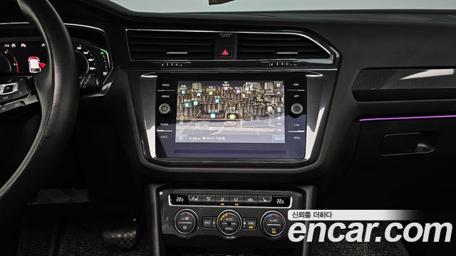 Volkswagen Tiguan 2020 — photo 14