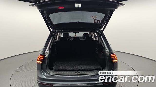 Volkswagen Tiguan 2020 — photo 20