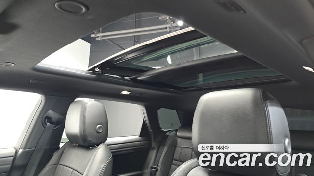 Land Rover Range Rover Evoque 2023 — photo 17